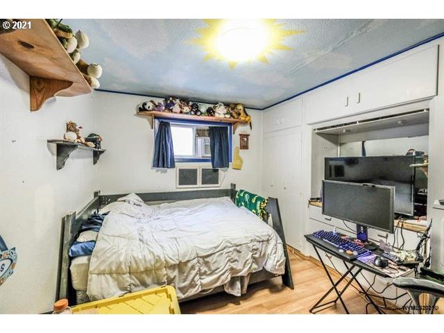 263 12th Street Lebanon, OR 97355 - Photo 16 of 32