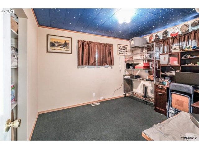 263 12th Street Lebanon, OR 97355 - Photo 17 of 32