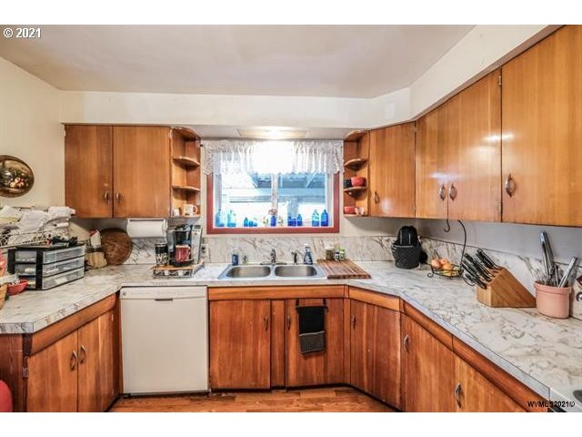 263 12th Street Lebanon, OR 97355 - Photo 31 of 32