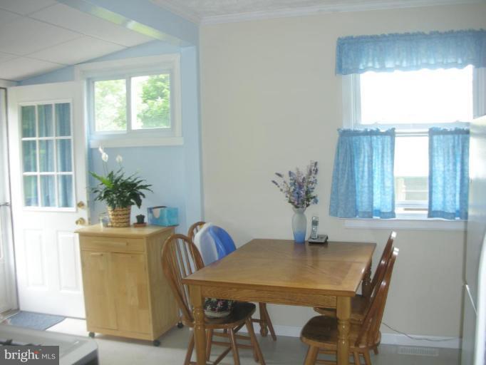 128 Wilgate Road Owings Mills, MD 21117 - Photo 11 of 20 Kitchen/Dining Room