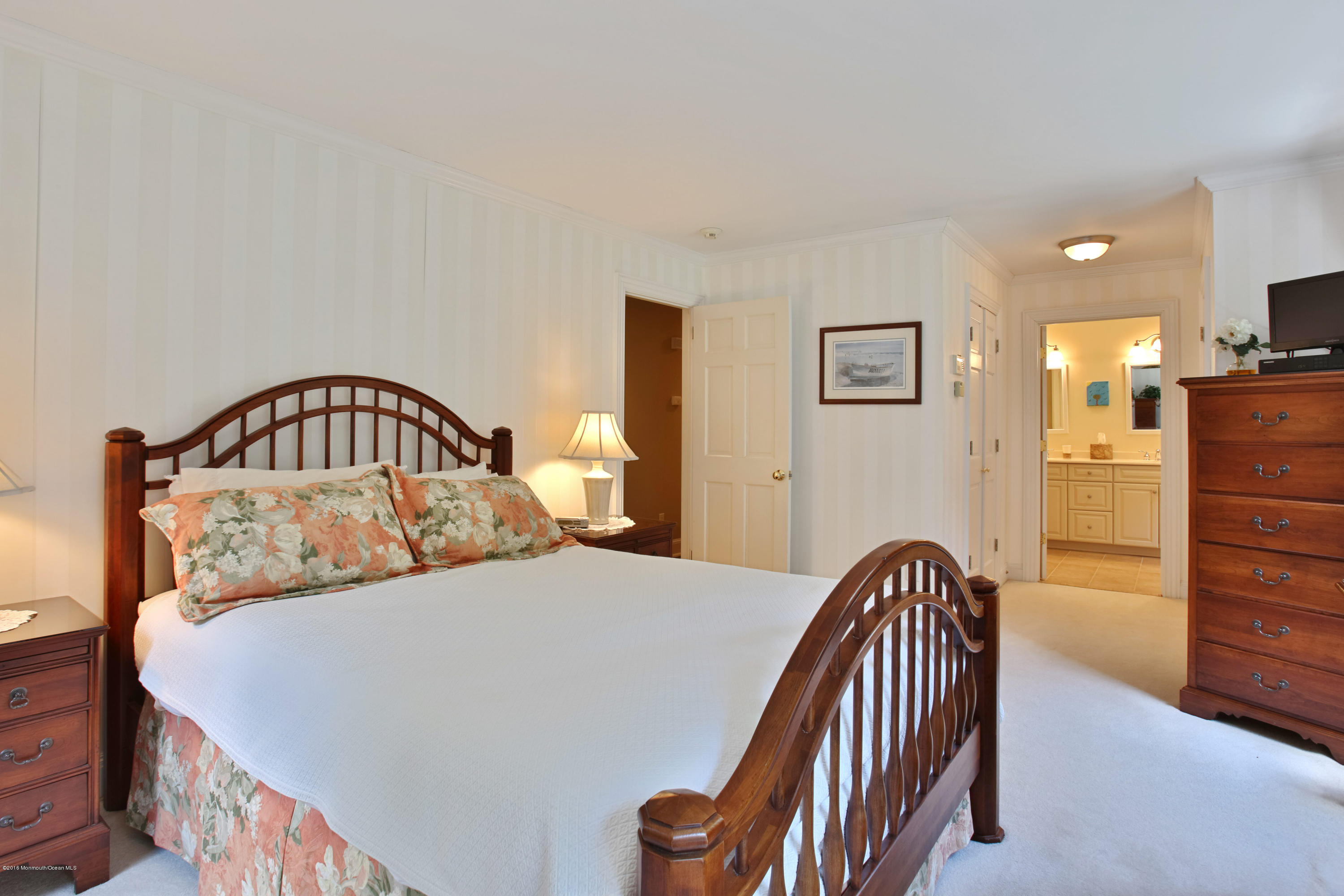 7 Partridge Way Colts Neck, NJ 07722 - Photo 27 of 50 a bedroom with a bed and a dresser