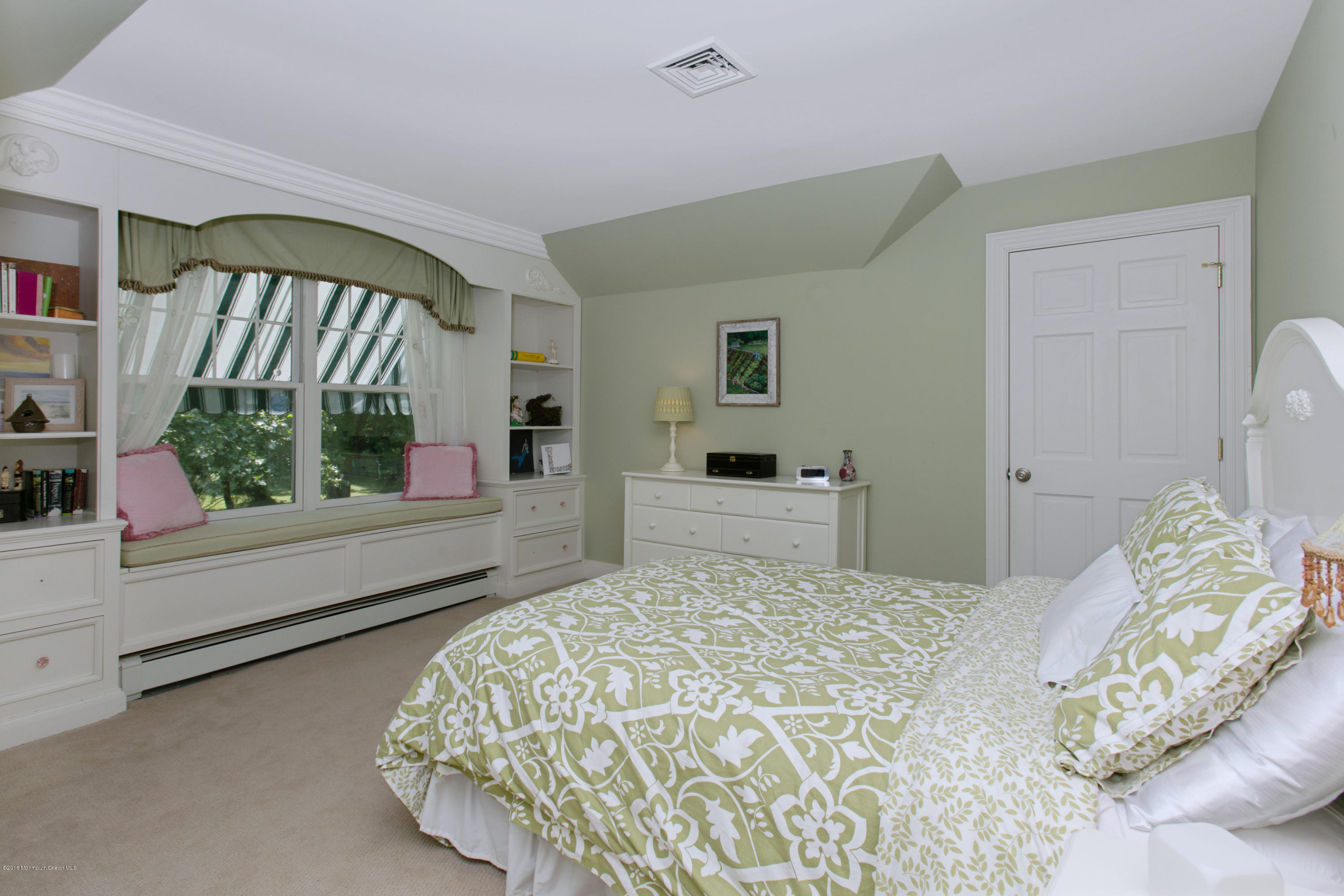 7 Partridge Way Colts Neck, NJ 07722 - Photo 31 of 50 a bedroom with a bed and a large window