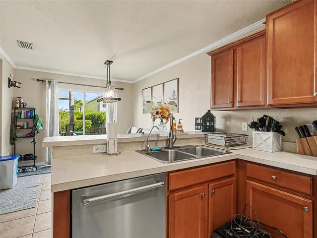 $385,000 | 7136 Chatum Light Run, Bradenton, FL 34212