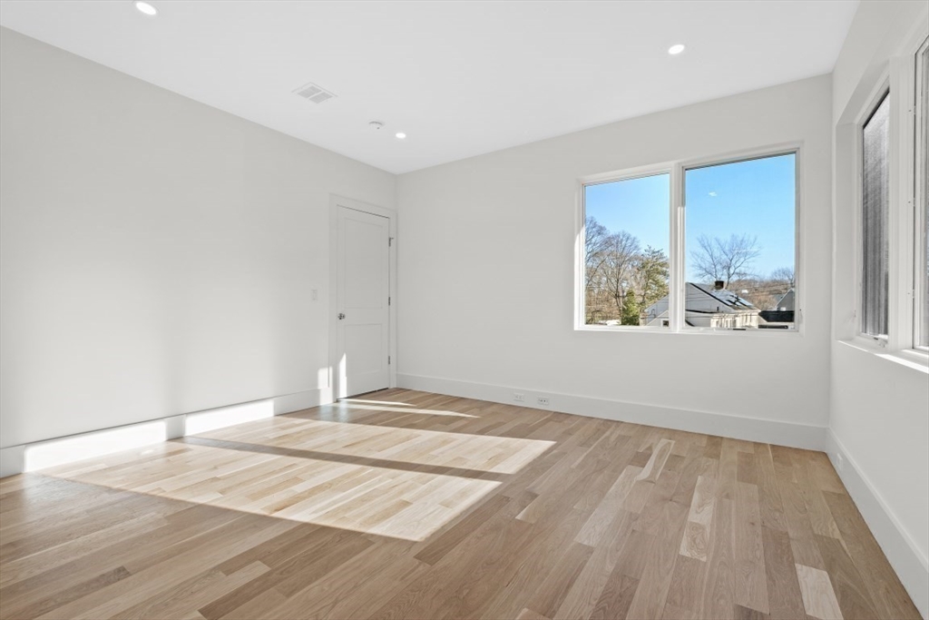 7 Jane Road Newton, MA 02459 - Photo 24 of 42 Gallery Image 24