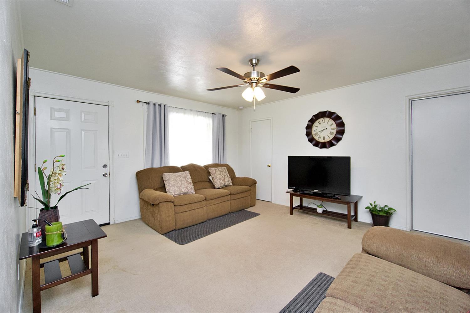 27420 Perkins Road Madera, CA 93637 - Photo 6 of 20 Gallery Image 6