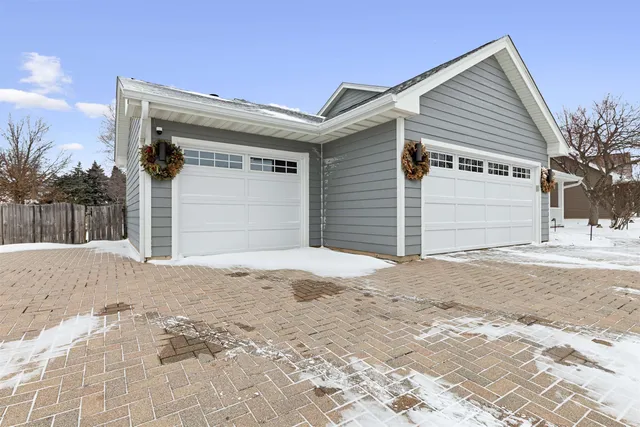 $424,900 | 3744 North Trainer Road, Rockford, IL 61114