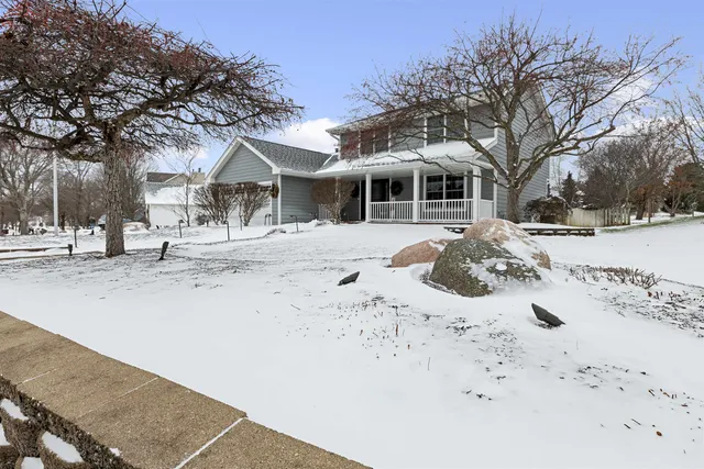 $424,900 | 3744 North Trainer Road, Rockford, IL 61114