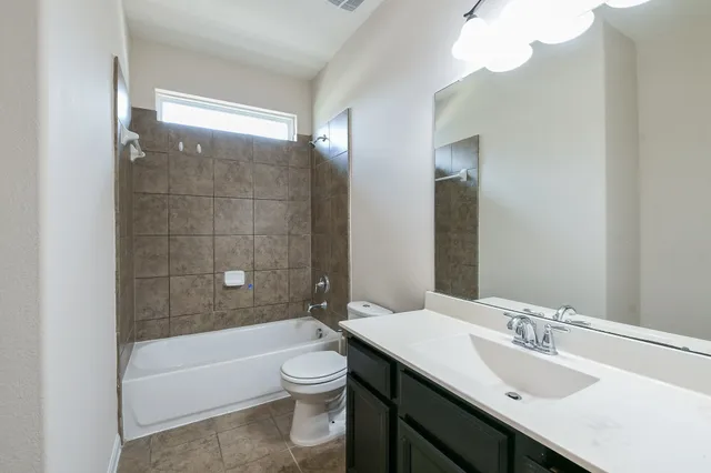 $3,495 | 4606 Sky Harbor Court, Sugar Land, TX 77479