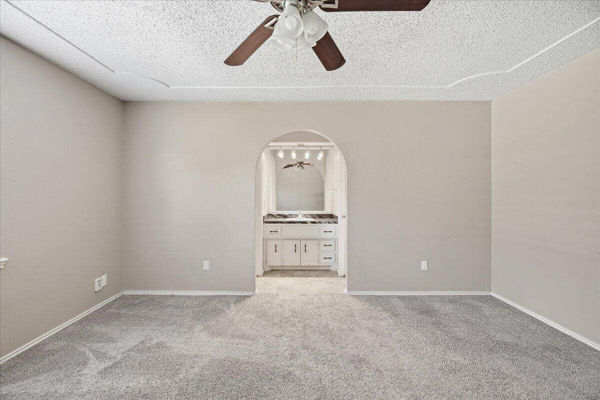 5702 2nd Street Lubbock, TX 79416 - Photo 10 of 22 11-5702_2nd_st_011