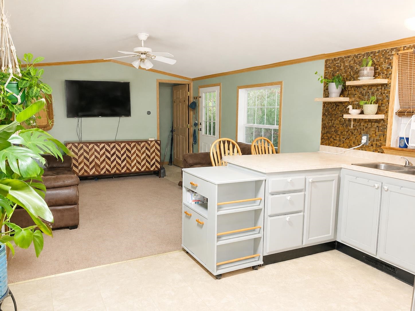 10 Hummingbird Lane Raymond, NH 03077 - Photo 4 of 5