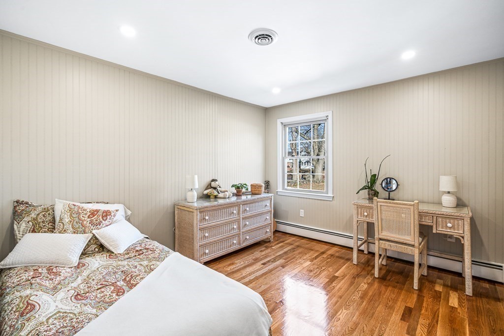 23 Old Farm Road Reading, MA 01867 - Photo 33 of 42