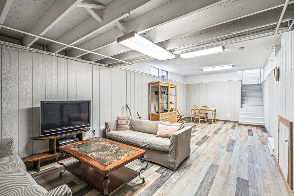 23 Old Farm Road Reading, MA 01867 - Photo 35 of 42