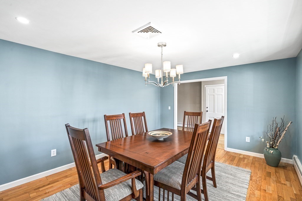 23 Old Farm Road Reading, MA 01867 - Photo 5 of 42