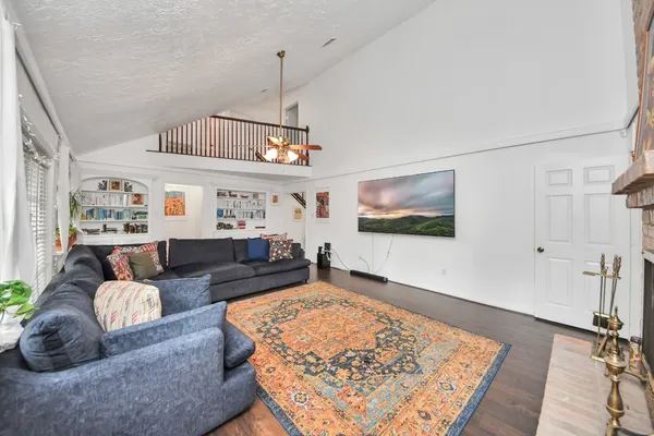 $2,700 | 1502 Southern Pines Court, Houston, TX 77339