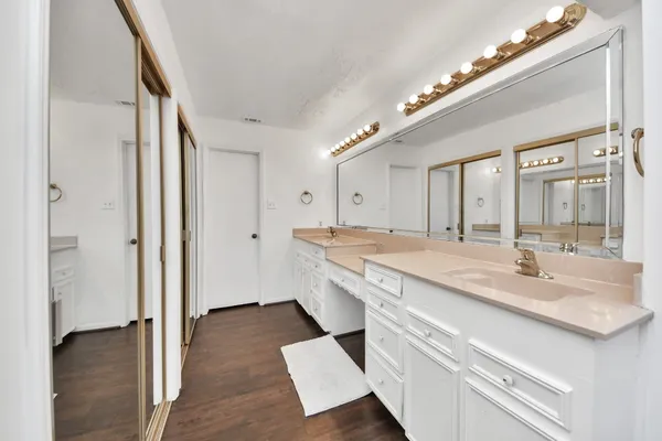 $2,700 | 1502 Southern Pines Court, Houston, TX 77339