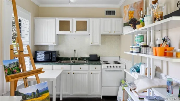 $2,400,000 | 504 North Riverside Drive, New Smyrna Beach, FL 32168