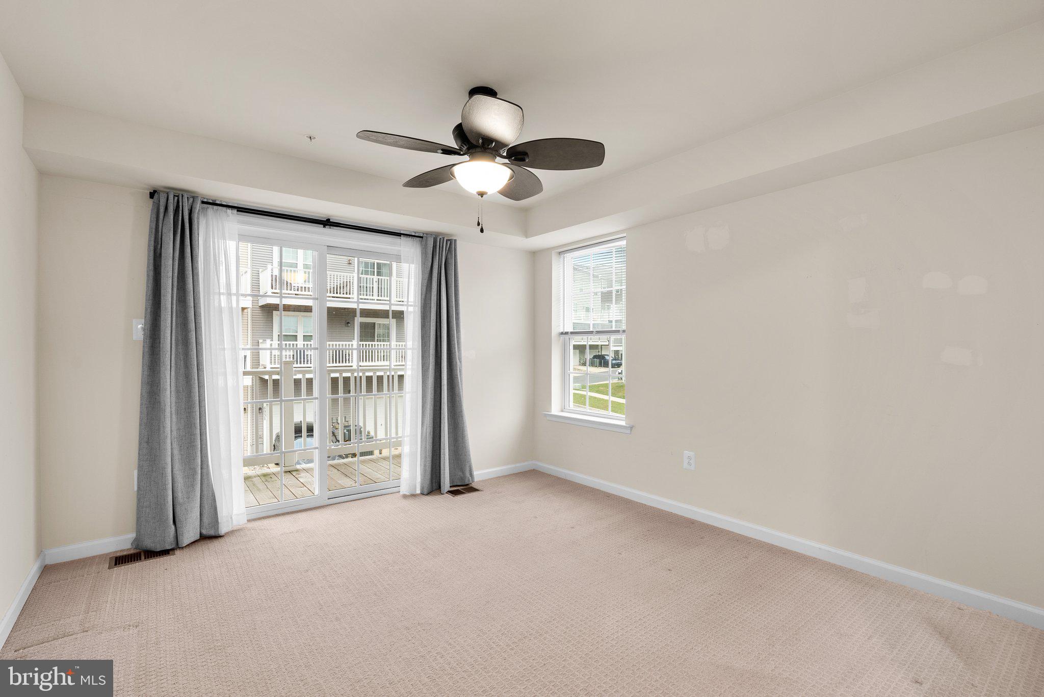 2734 Duvall Ridge Road Hyattsville, MD 20785 - Photo 10 of 31 Den/Family room that could be a 3rd bedroom.