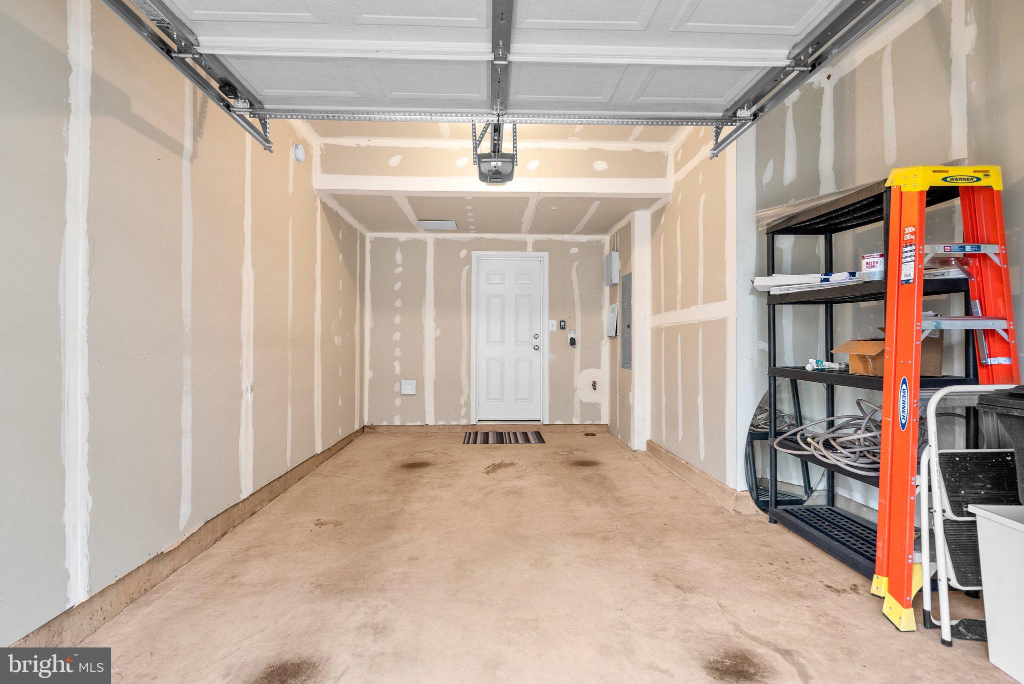 2734 Duvall Ridge Road Hyattsville, MD 20785 - Photo 24 of 31 Garage