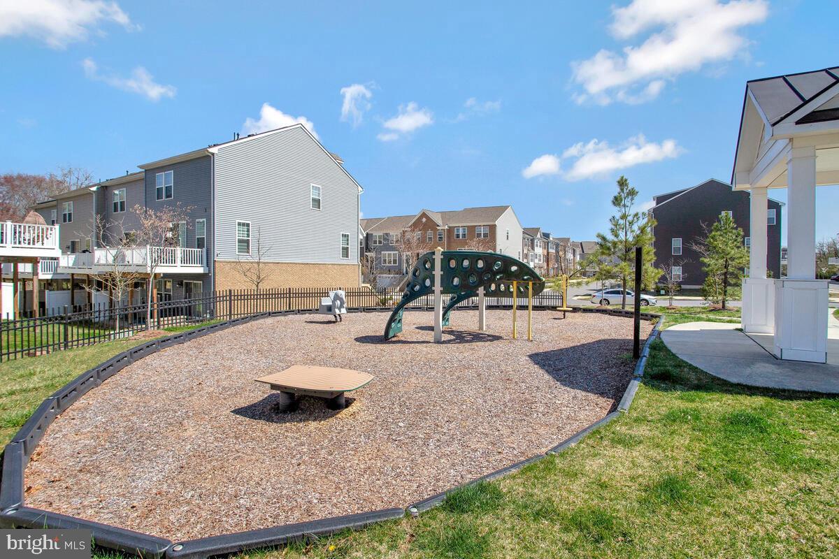 2734 Duvall Ridge Road Hyattsville, MD 20785 - Photo 26 of 31 Tot lot