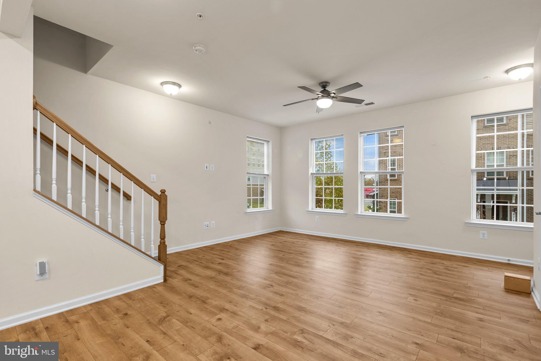 2734 Duvall Ridge Road Hyattsville, MD 20785 - Photo 5 of 31 Living Room with tons of windows!