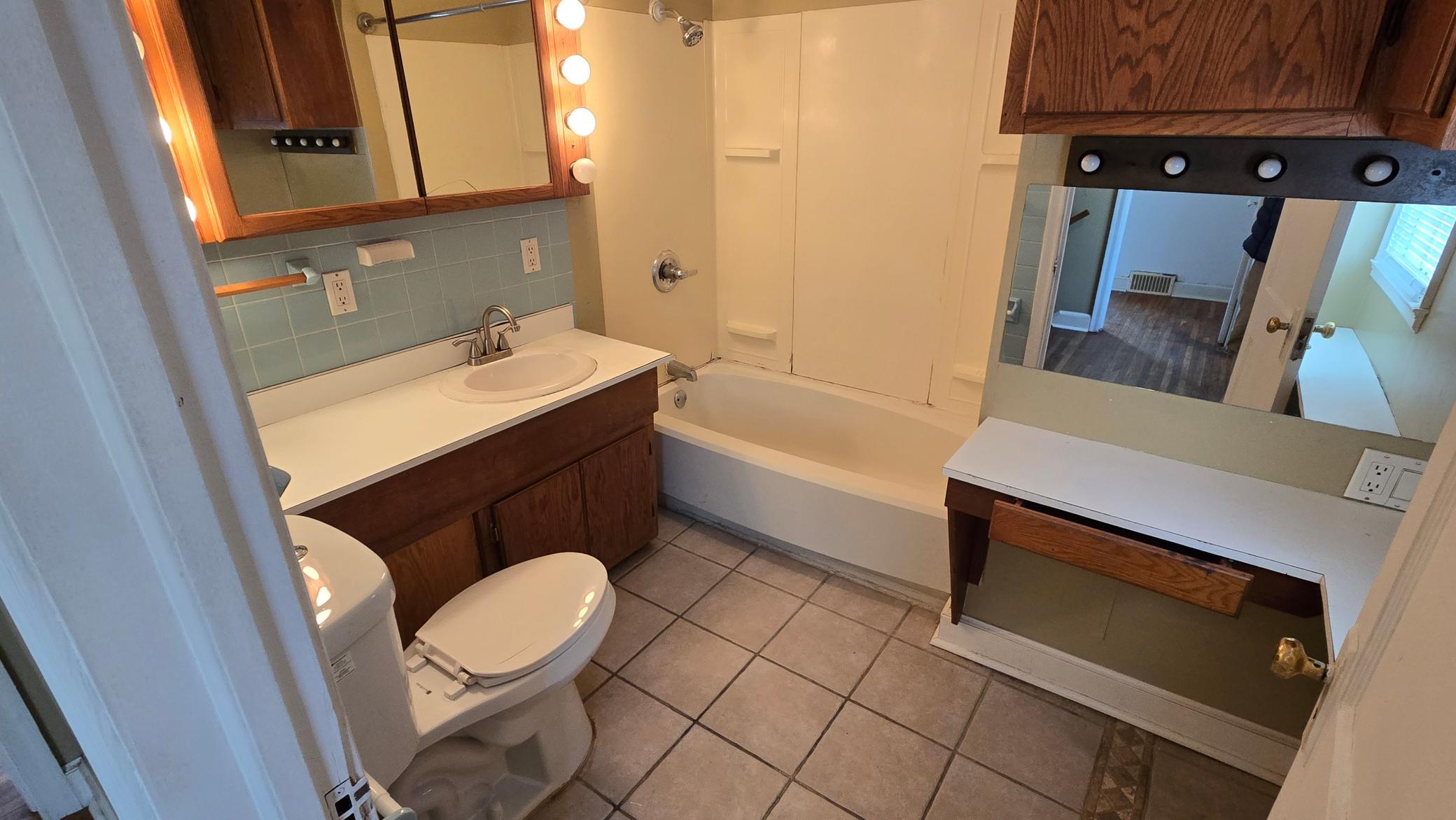700 12th Avenue Southwest Austin, MN 55912 - Photo 11 of 14