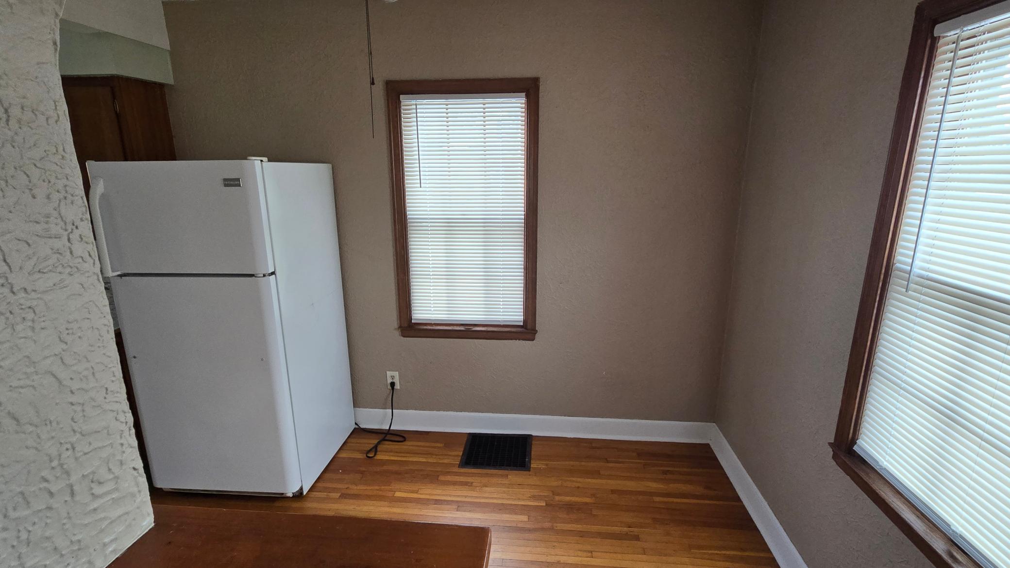 700 12th Avenue Southwest Austin, MN 55912 - Photo 7 of 14