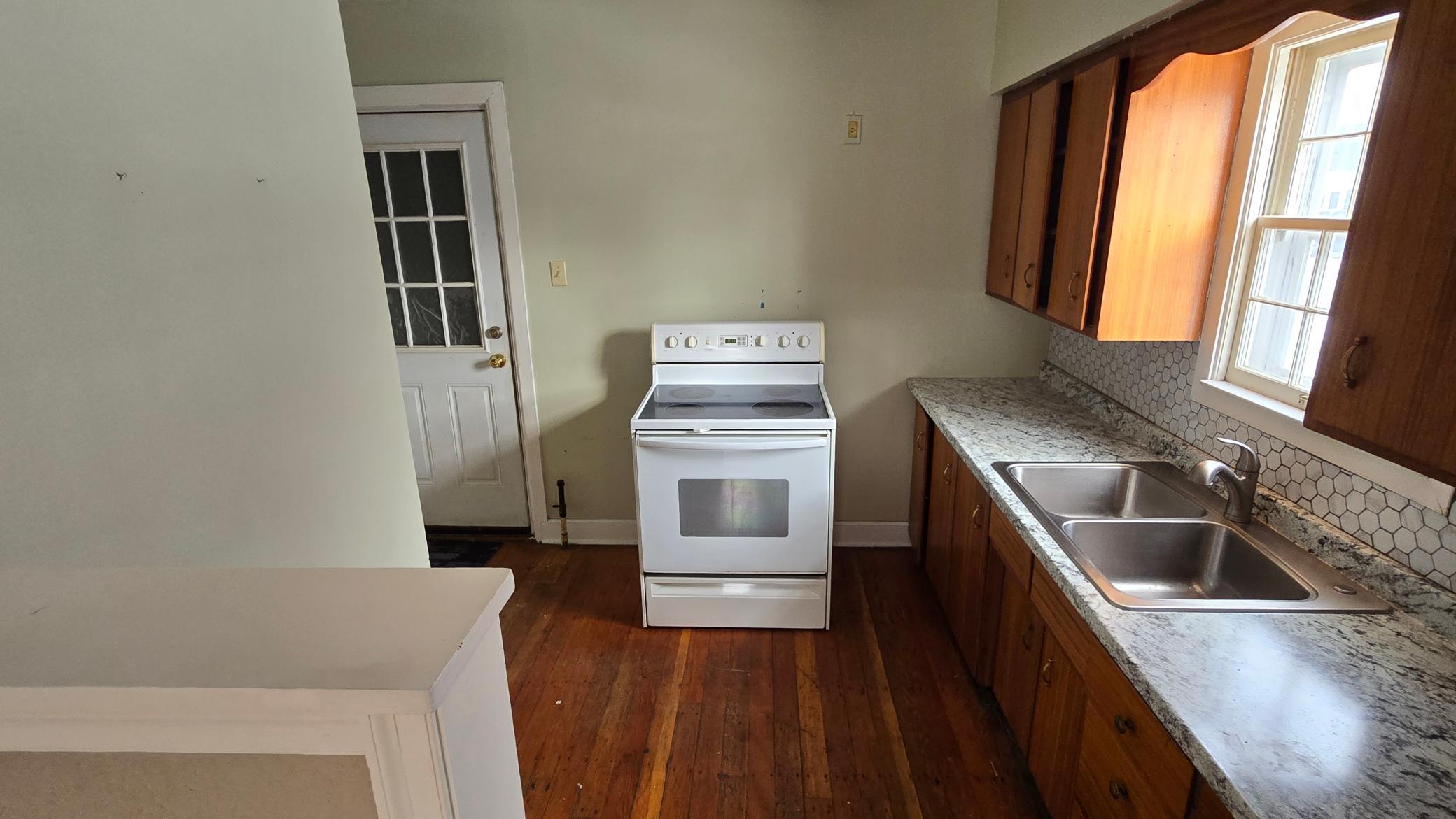 700 12th Avenue Southwest Austin, MN 55912 - Photo 8 of 14