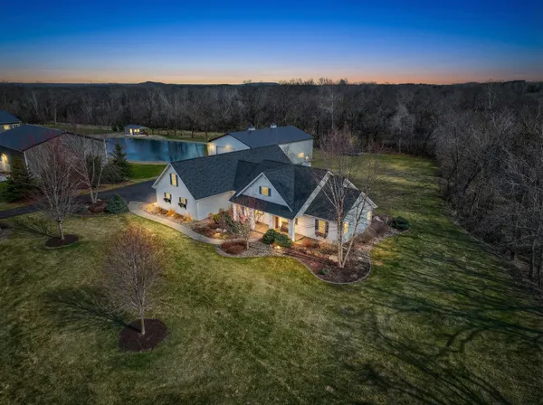 $1,150,000 | 877 Yellowstone Trail, Hudson, WI 54016