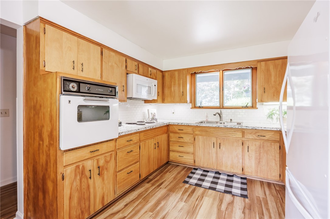 121 Brook Street Parma, NY 14468 - Photo 20 of 46