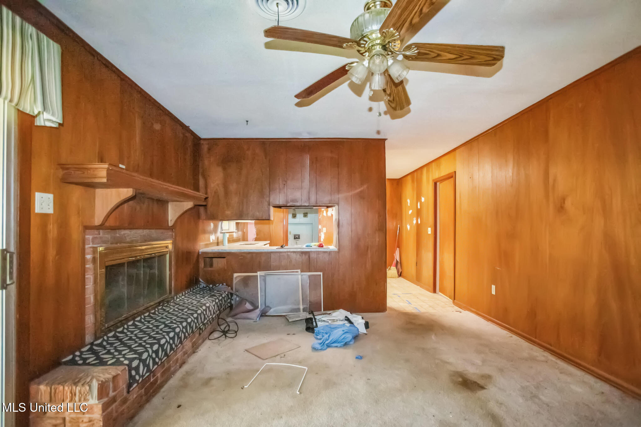 4539 Ridgewood Road Jackson, MS 39211 - Photo 10 of 30 4539_Ridgewood_Rd_Jackson_MS_39211-Livin