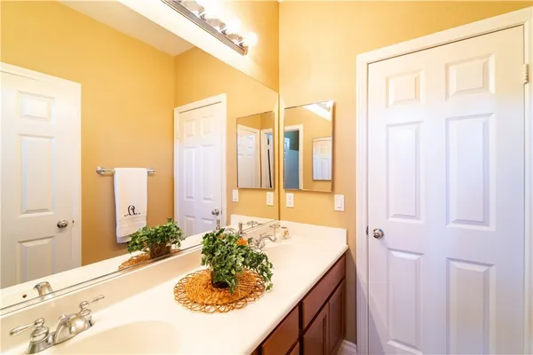 $515,000 | 25056 Driftoak Street, Murrieta, CA 92562