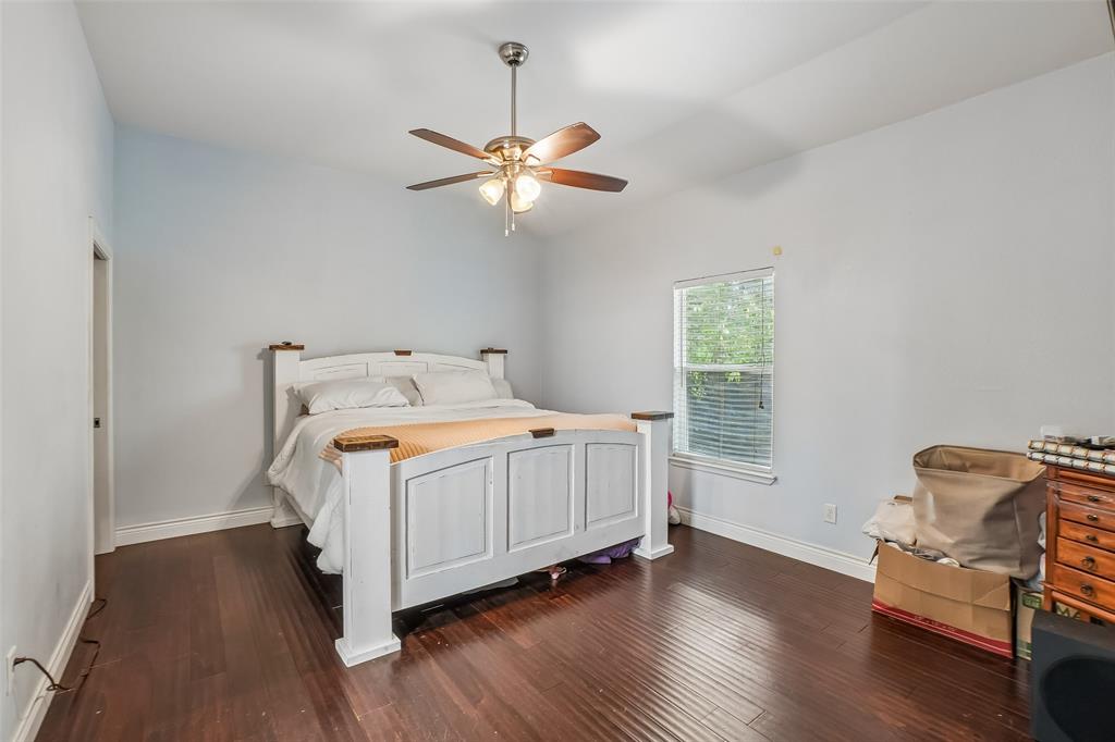 1414 Record Crossing Road Dallas, TX 75235 - Photo 7 of 40 1414B Bedroom 1