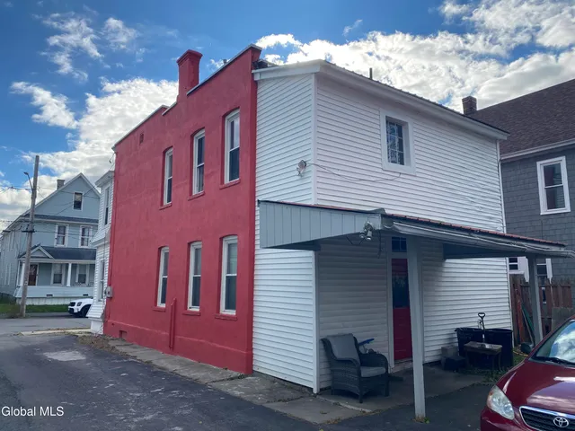 $149,900 | 71 James Street, Amsterdam, NY 12010