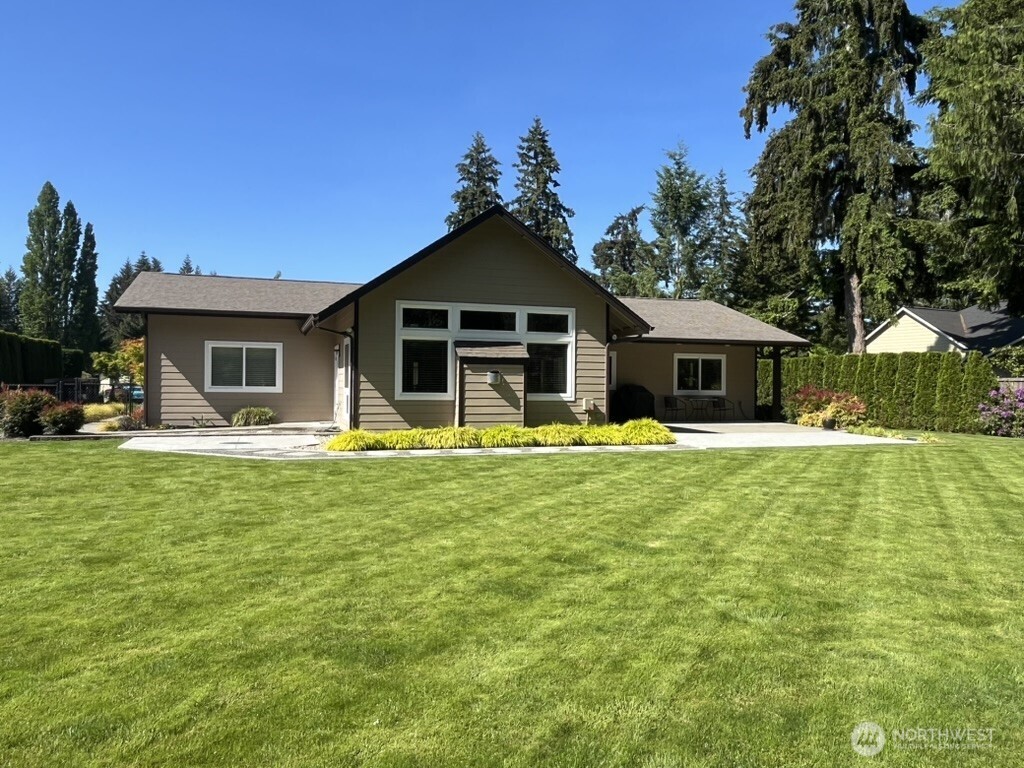 2901 South Bay Road Northeast Olympia, WA 98506 - Photo 6 of 40