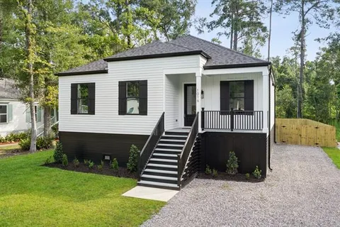 $448,000 | 1016 West 19th Avenue, Covington, LA 70433