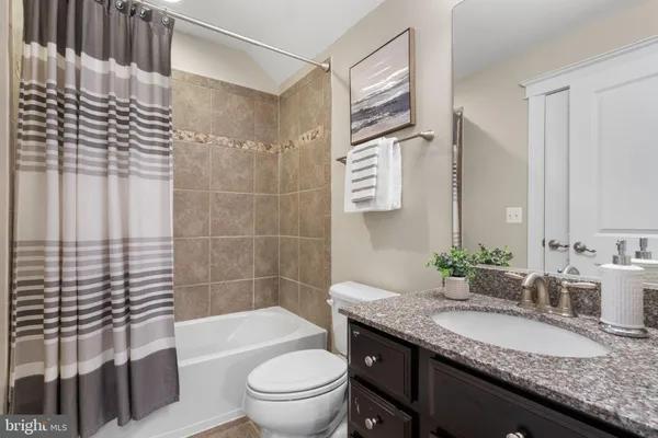 $1,175,000 | 17211 Miss Packard Court, Dumfries, VA 22026