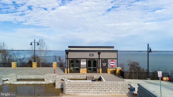 $1,175,000 | 17211 Miss Packard Court, Dumfries, VA 22026