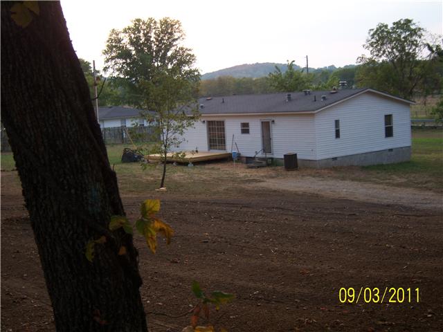 1074 Old Rome Pike Lebanon, TN 37087 - Photo 5 of 18 LARGE BACK YARD