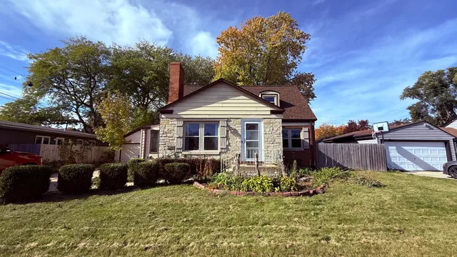 $282,500 | 3200 North Main Street, Racine, WI 53402