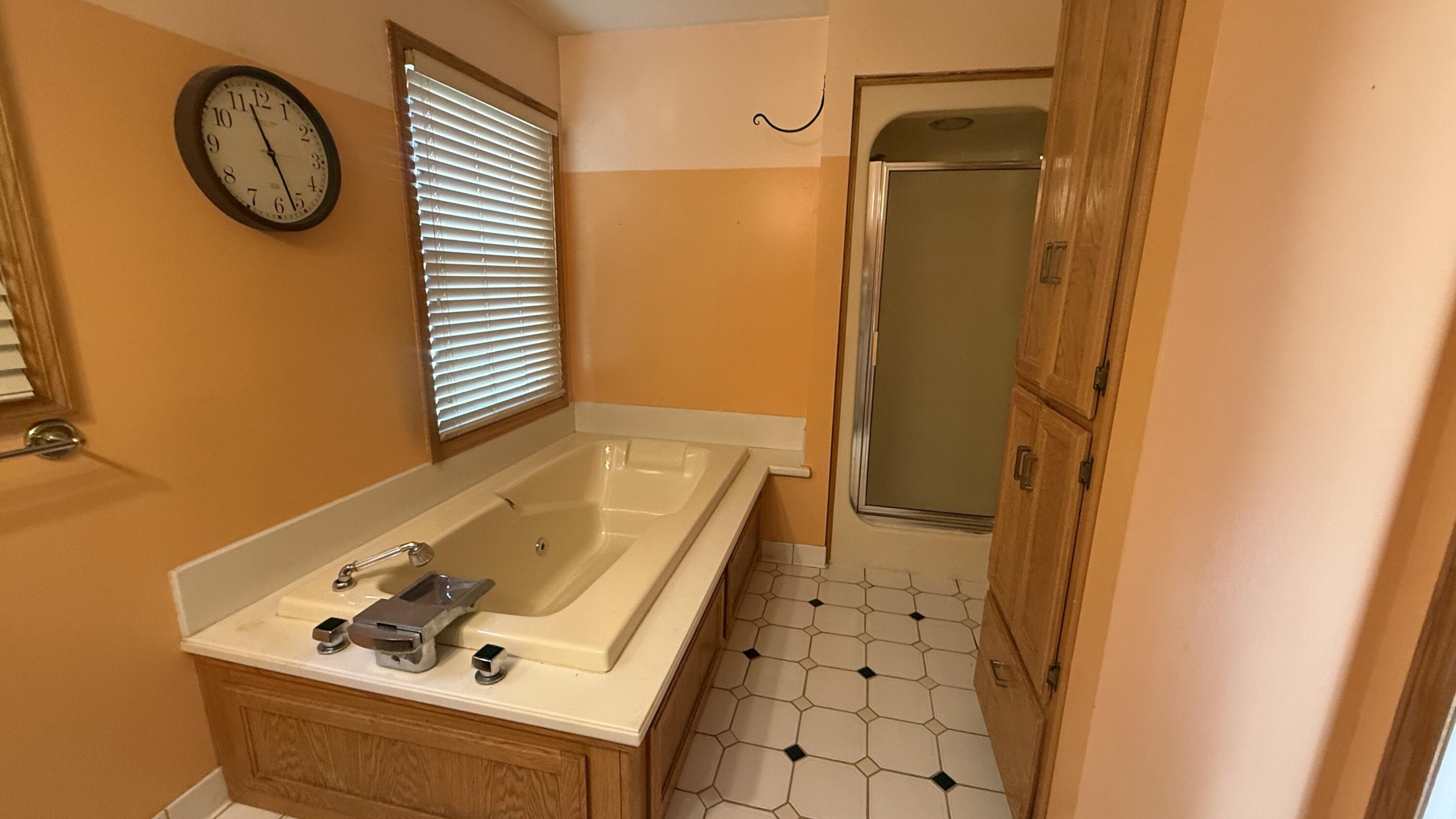 3200 North Main Street Racine, WI 53402 - Photo 15 of 33 IMG_2180