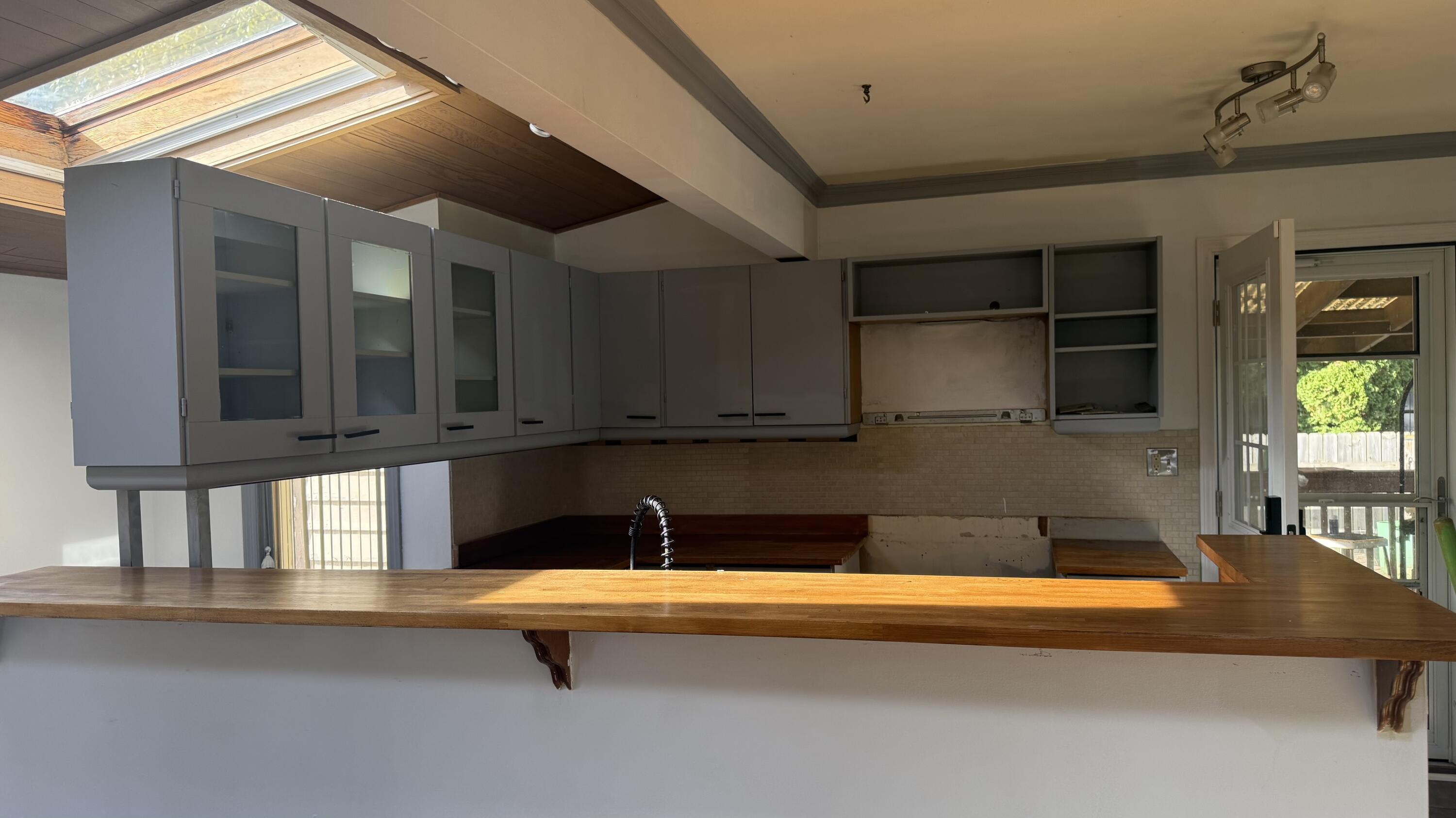 3200 North Main Street Racine, WI 53402 - Photo 9 of 33 IMG_2192