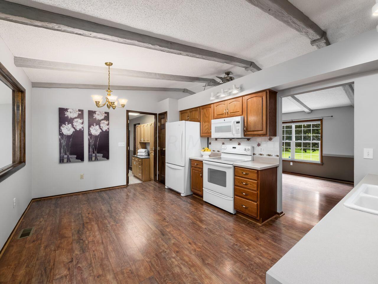 3655 Miller-Paul Road Galena, OH 43021 - Photo 16 of 49 EAT-IN KITCHEN