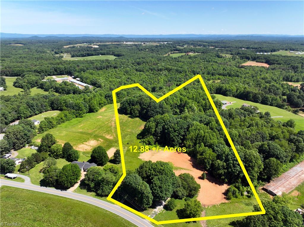 5615 Siloam Road Siloam, NC 27047 - Photo 7 of 19 Gallery Image 7