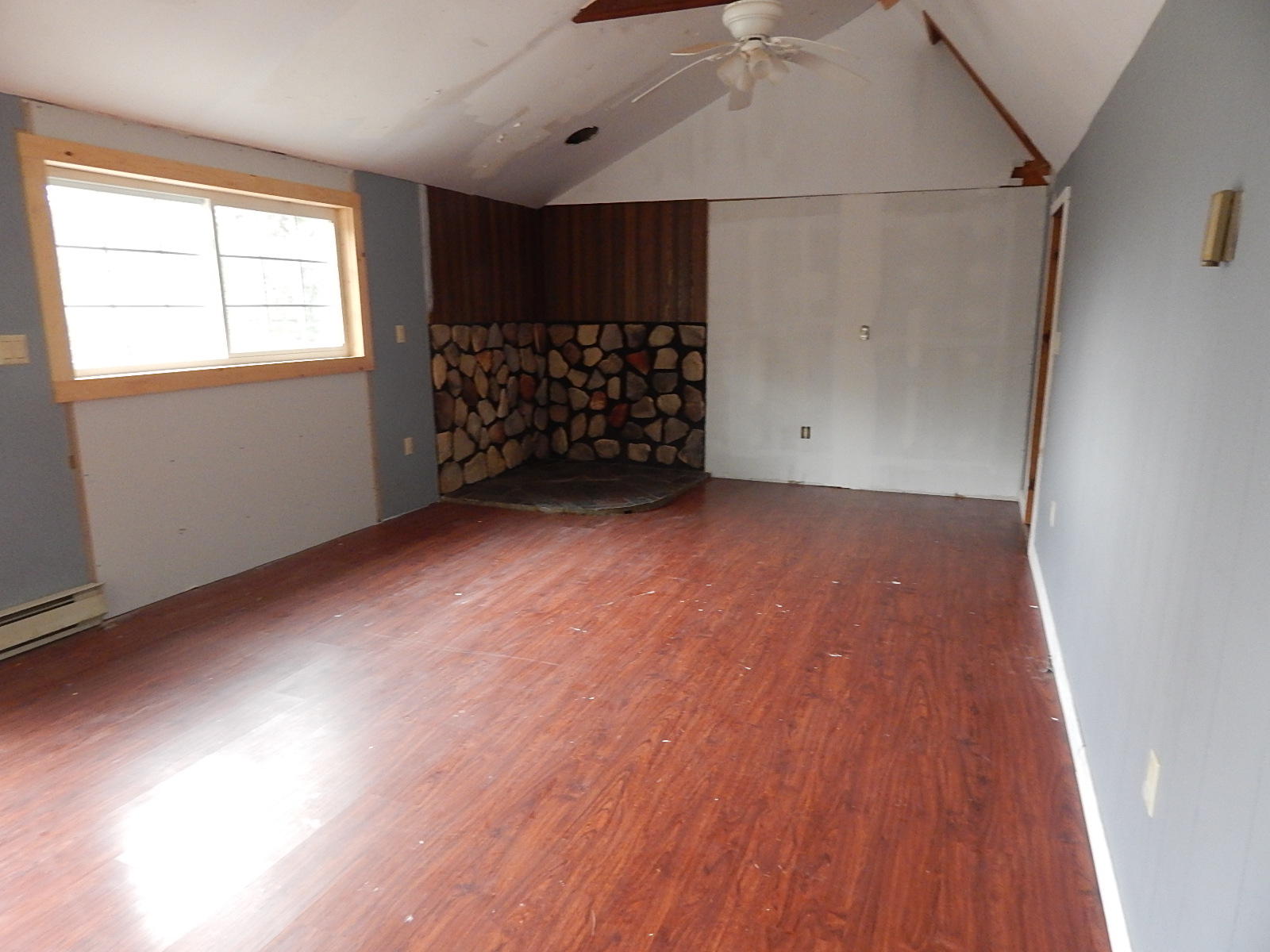 235 Gates Road Jefferson, ME 04348 - Photo 7 of 22 DSCN8040
