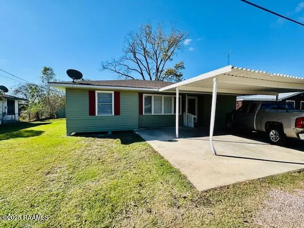 $975 | 177 Midway Exit Drive, Opelousas, LA 70570