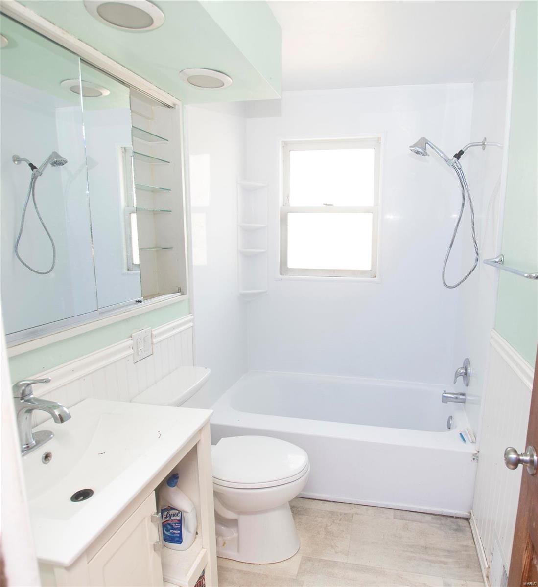507 Doerr Street Roxana, IL 62084 - Photo 8 of 12