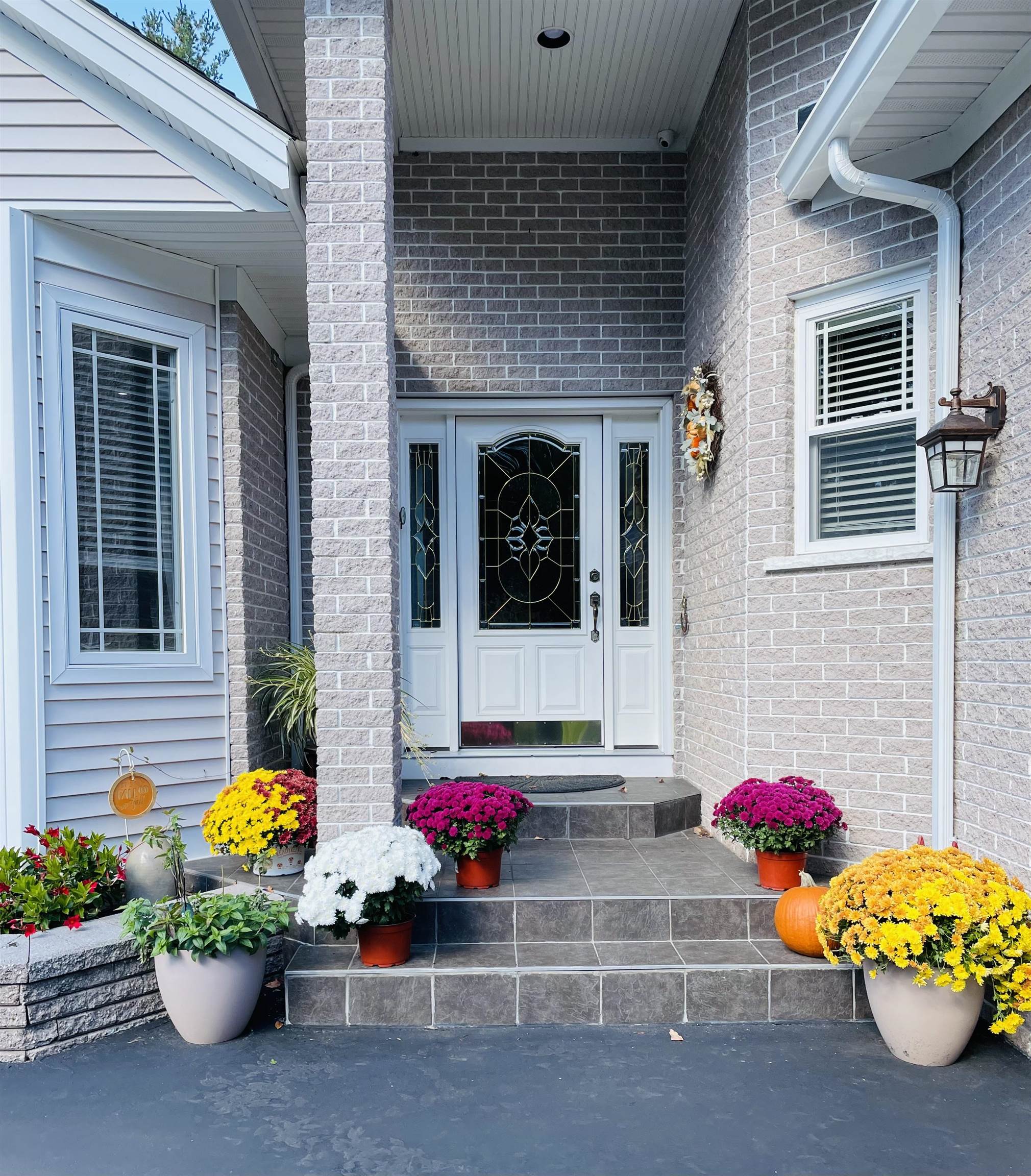 44 Cricket Lane Manchester, NH 03104 - Photo 2 of 52