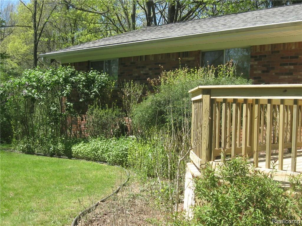 7251 Rattalee Lake Road Clarkston, MI 48348 - Photo 60 of 80 IMG_7032.JPG