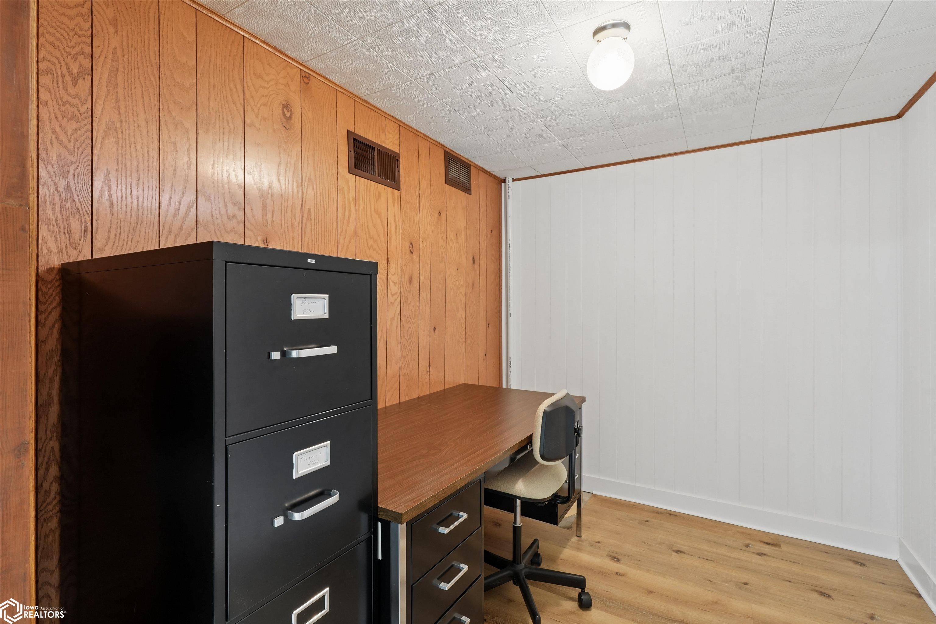 410 4th Street Southwest State Center, IA 50247 - Photo 24 of 40 Gallery Image 24
