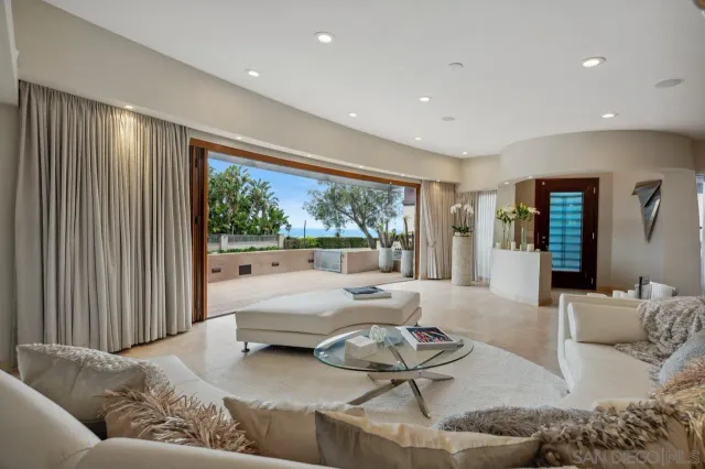 $4,399,900 | 773 East Solana Circle, Solana Beach, CA 92075